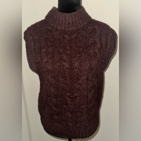 A New Day Women's Knit Sleeveless Mock Neck Sweater Vest- Size M - Picture 2 of 4